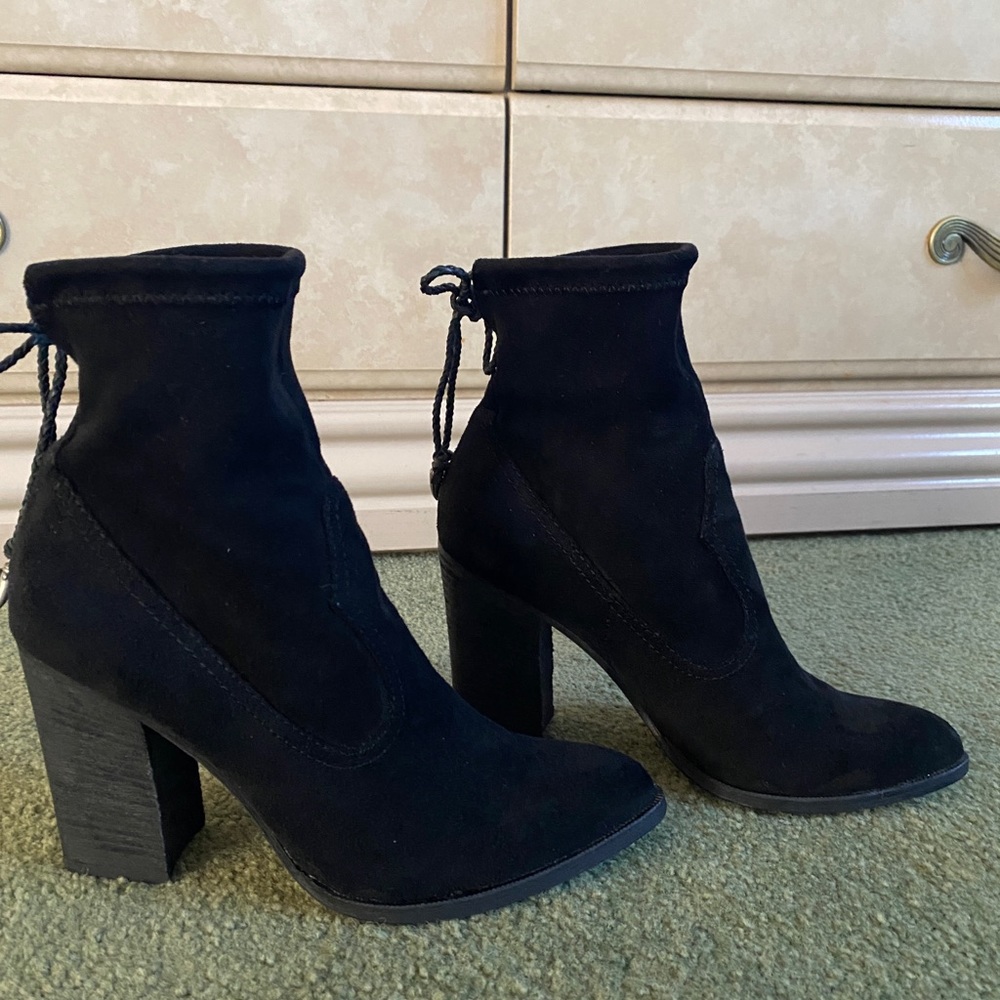 Dolce Vita Black Suede Ankle boots